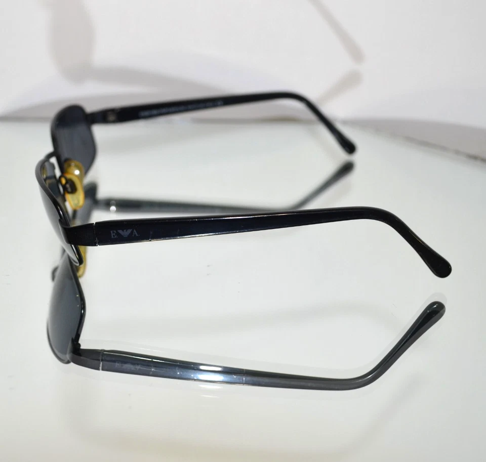 RARO Gafas de sol Emporio Armani Metal Negro De colección Y2K 130-S 706 GRANDES 130 Foto 2 de 4