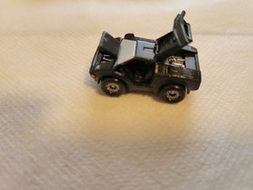 Micro Machines Lot 20 -Ultra Fast, Sparklers, Lights, Deluxe Open Doors - READ