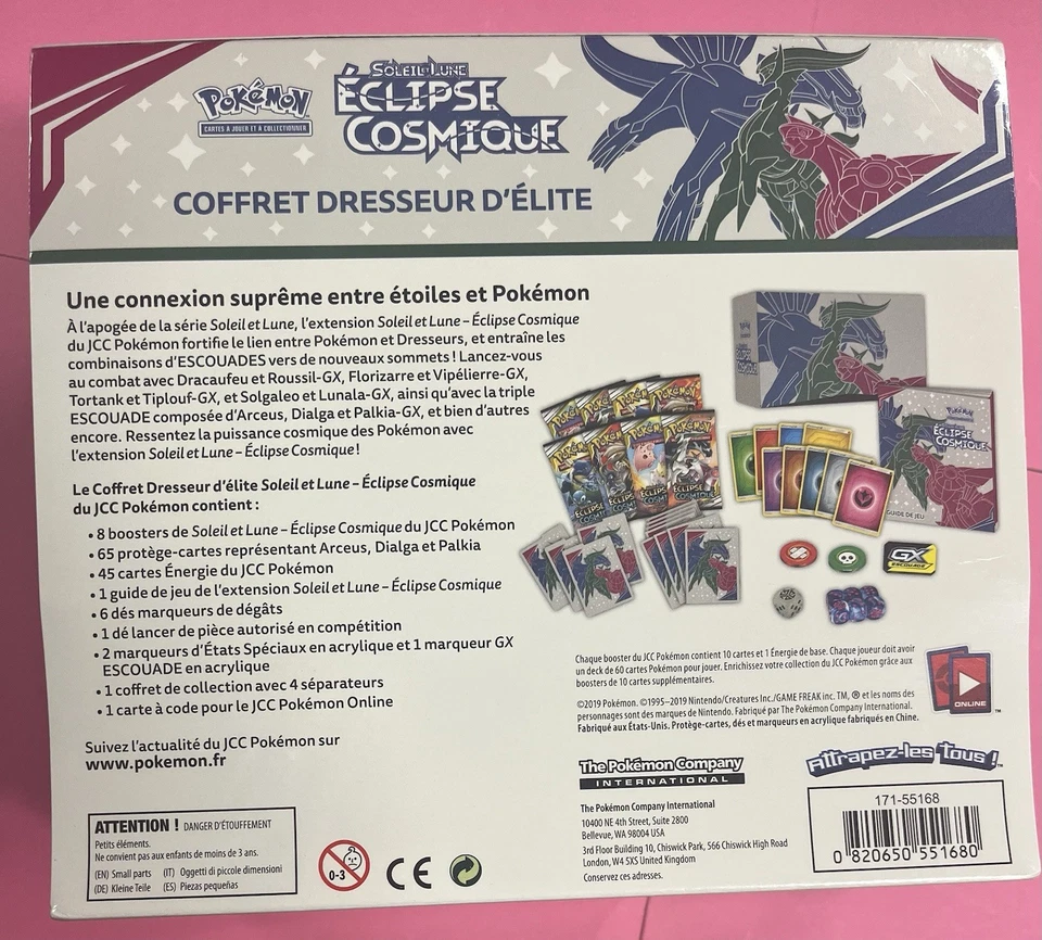 ETB Pokemon Éclipse Cosmique en Parfait État  - Photo 3/4