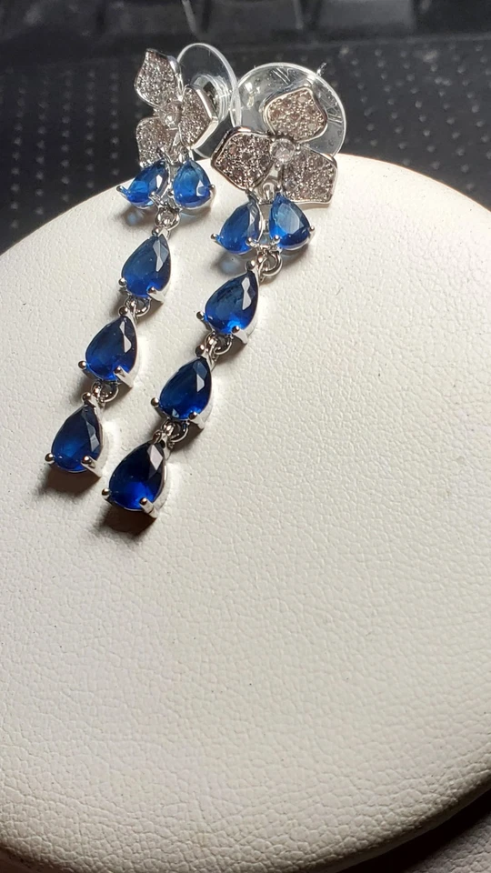 JUEGO DE PENDIENTES Y COLLAR DE ZAFIRO CREADO CHAPADO EN ORO BLANCO DE 18K PLATA ALEMANA Foto 2 de 4