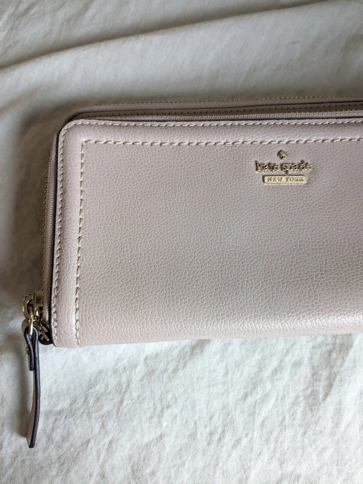 Cartera KATE SPADE Cuero Anita Patterson Drive Herrajes Chapados en Oro Foto 2 de 4
