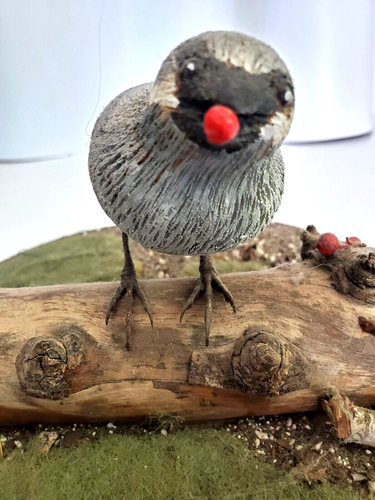 Hand Carved Wooden Cedar Waxwing Bird w/Berries on Diorama Display Base w/Branch - Picture 5 of 10