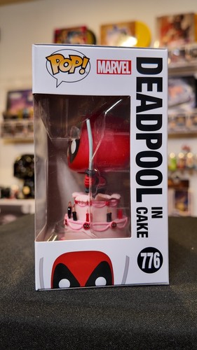 Funko Pop! Marvel - Deadpool - Deadpool en pastel - #776 en protector - Imagen 5 de 7