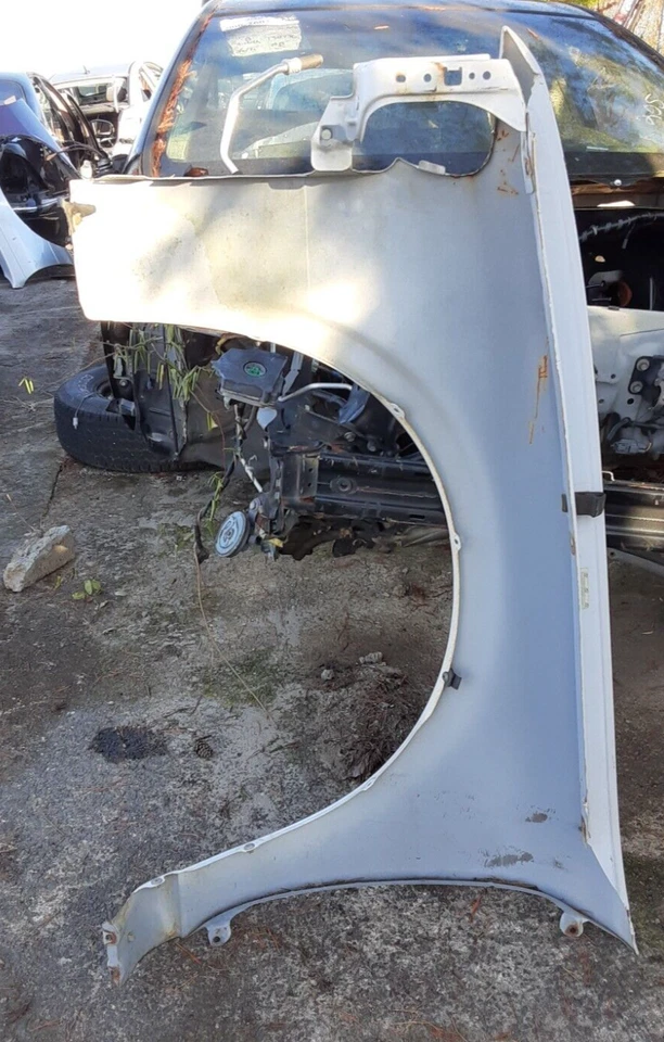 1995-1999 NISSAN MAXIMA FRONT RIGHT PASSENGER SIDE FENDER OEM, 110-58438 - Image 4 of 4