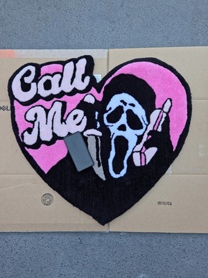 Heart-Shaped Ghostface Scream ''Call Me'' Tufted Accent Rug Non-Slip