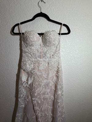 Elie Saab inspired never worn Wedding Dress with lace embellished cape!