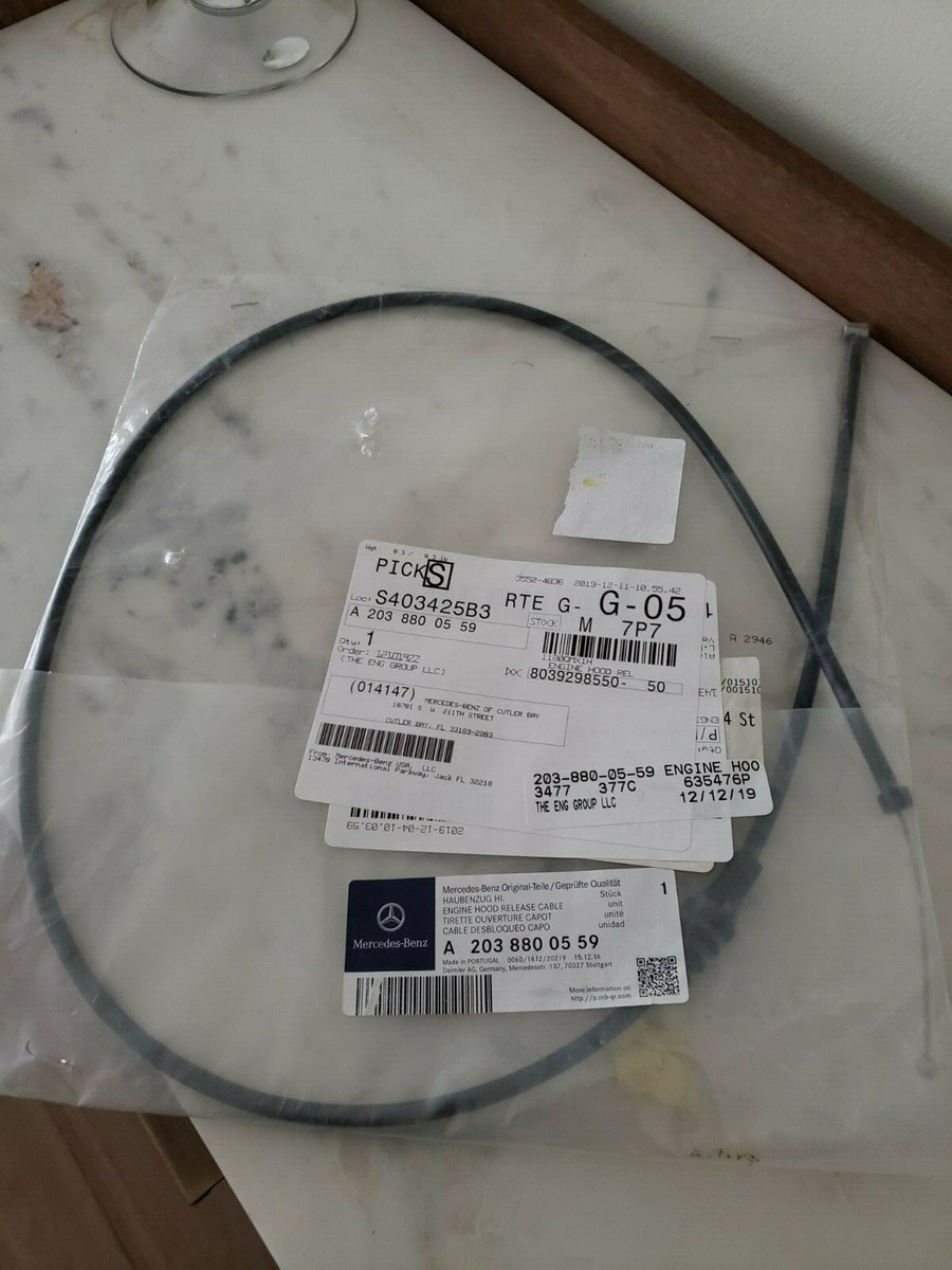 ENGINE HOOD Release Cable C-CLASS MBenz A2038800559 A2038800259