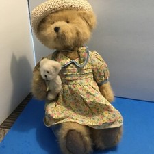 Heather  Tristan Boyd  s Bears With Stand No Name Tag