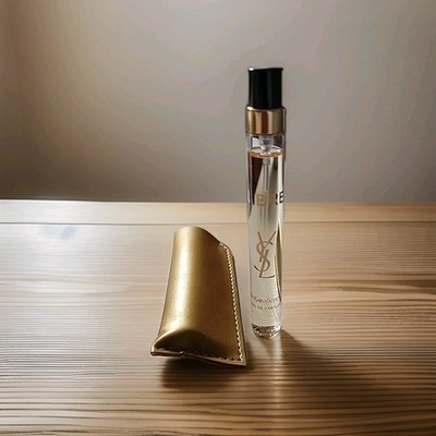 YSL Libre Eau de Parfum Travelspray Damen, 10 ml, mit Täschchen 
