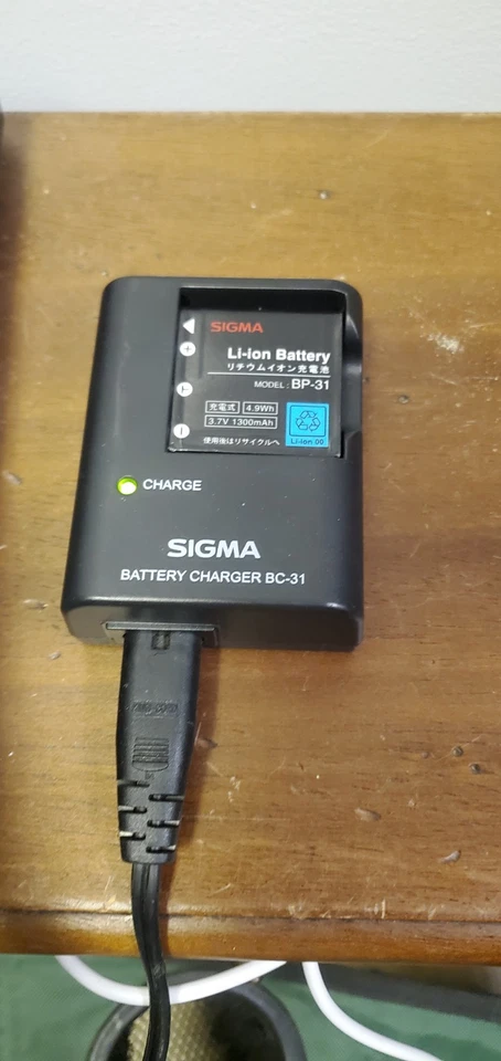 Batería y cargador Sigma BC-31 para cámaras digitales DP BC31 funciona raro Foto 3 de 4