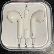White Wired EarBuds NIB