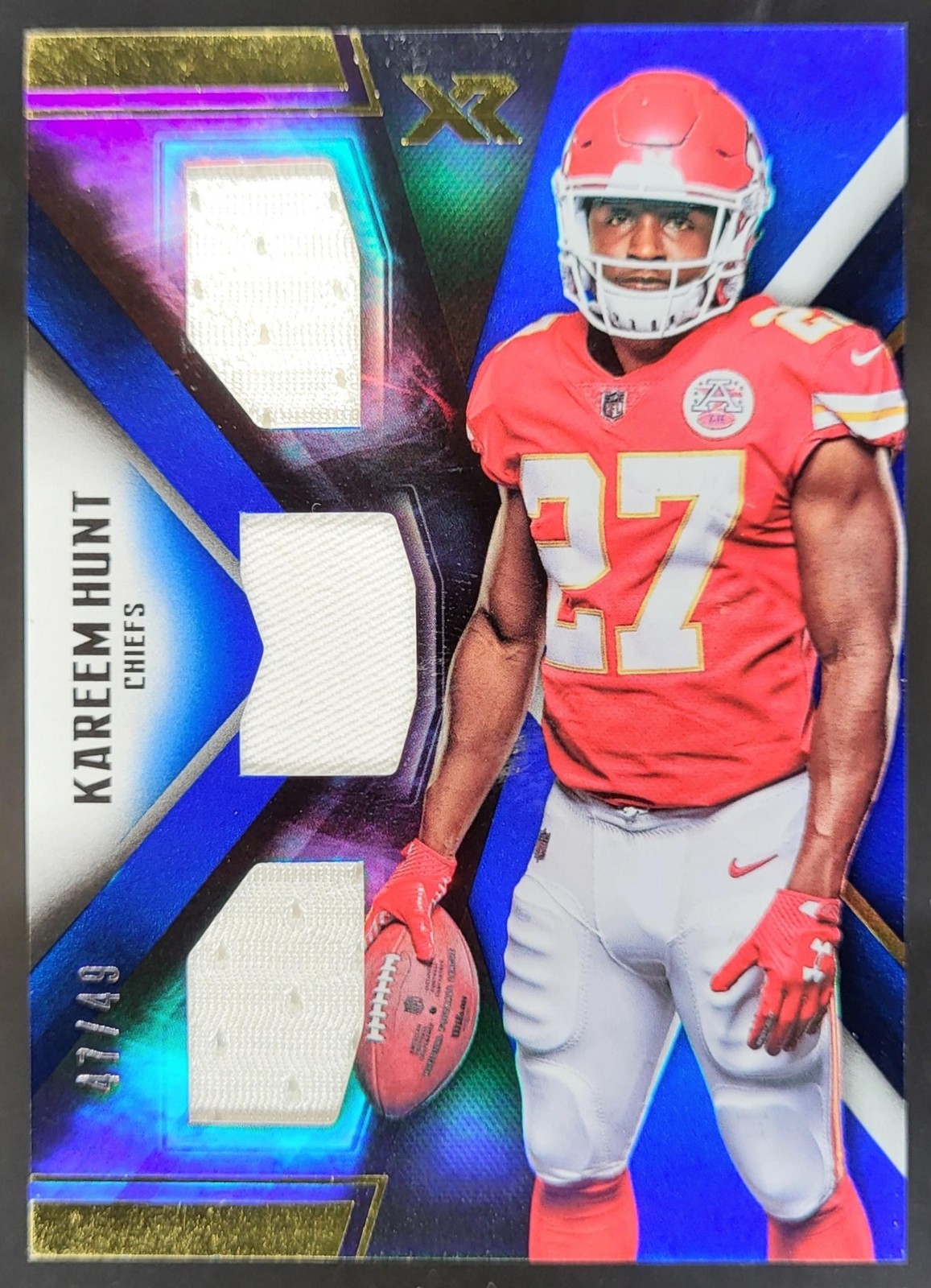 Kareem Hunt Panini XR Rookie Triple Threats Materials #KH Blue