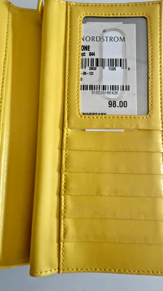 Carteira feminina Lodis rosa/amarela aprox. Tamanho 7,25x4" - Imagem 4 de 4