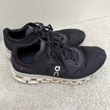 On Cloud Cloudflow 4 Women  s Running Shoes Black  White  Size 8 US