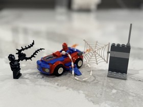 LEGO Juniors: Spider-Man: Spider-Car Pursuit (10665, Complete Set With Figs)