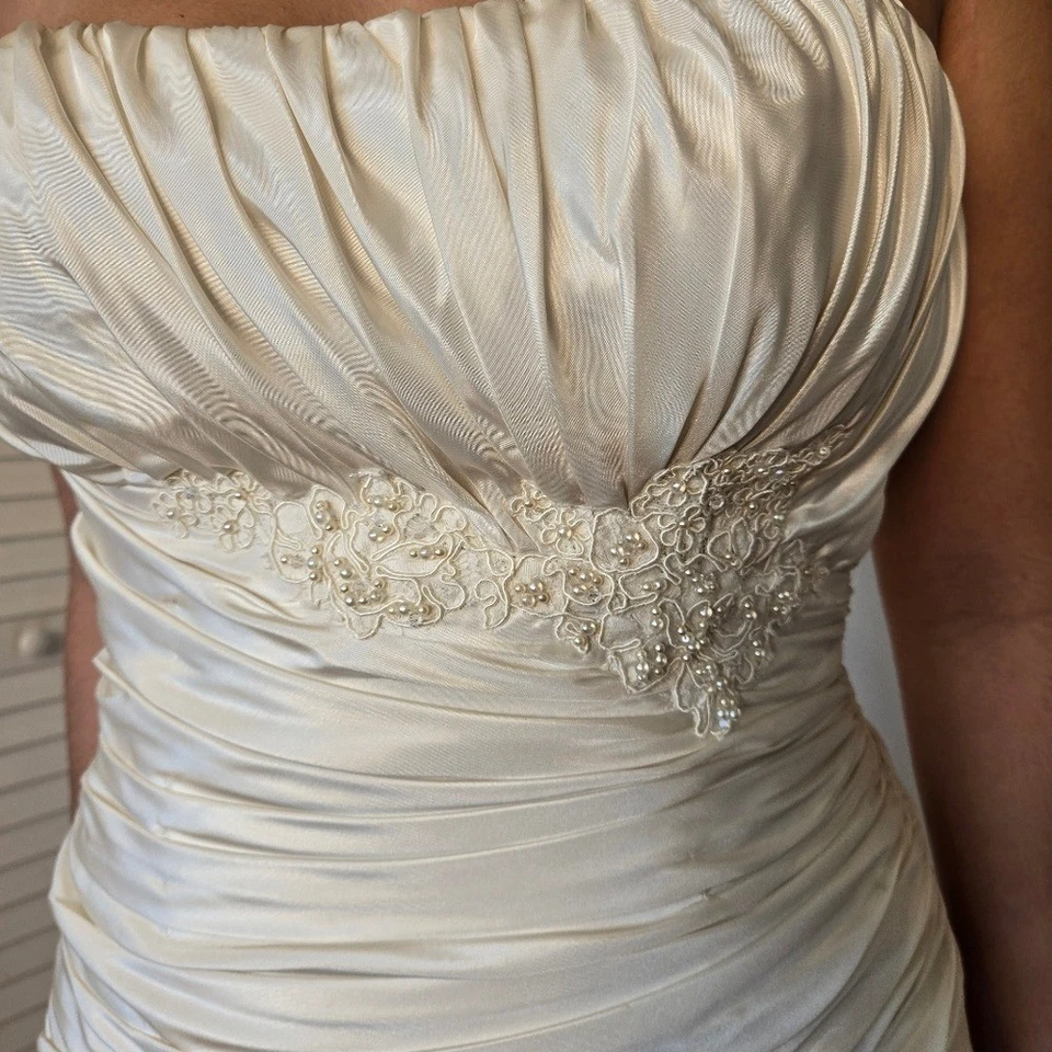 Mikaella Ivory Ruched Strapless Mermaid Wedding Dress Sz 12 Beaded Elegant Bride - Image 3 of 4
