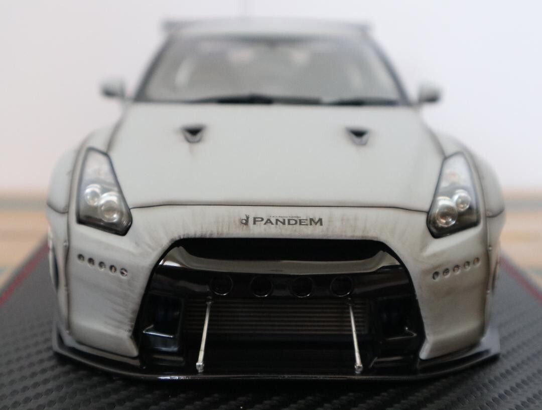 1/18 Ignition Model Pandem R35 GT-R Matt Gray 2 w/ Box From 1/18 Ignition Model Pandem R35 GT-R Matt Gray 2 w/ Box From