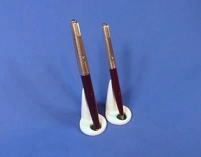 2 x Mini Ceramic Pen stands, Pen display stands collector or for retail display