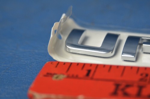 NOS 2005-08 Chevrolet Uplander Liftgate Tailgate Emblem Badge Nameplate 15102873 - Picture 6 of 12