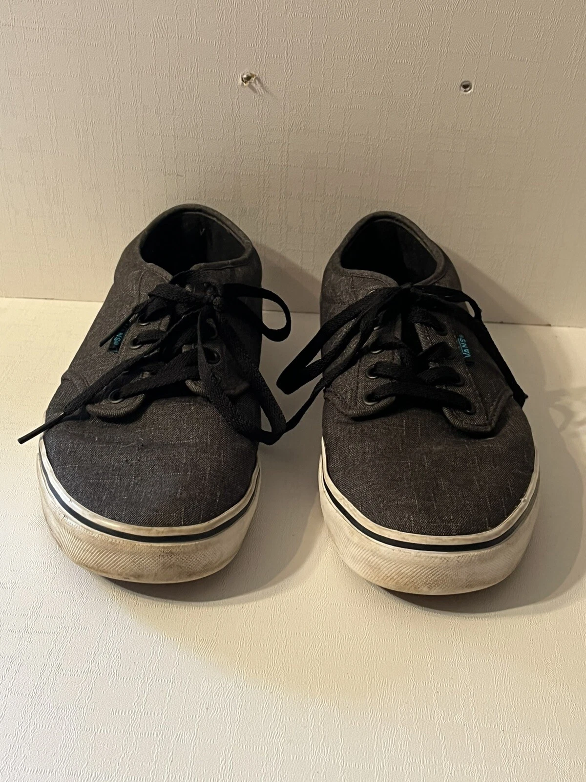 Sneakers Vans grigie uomo taglia 10. Fuori dal muro. TC9P Skateboarding
