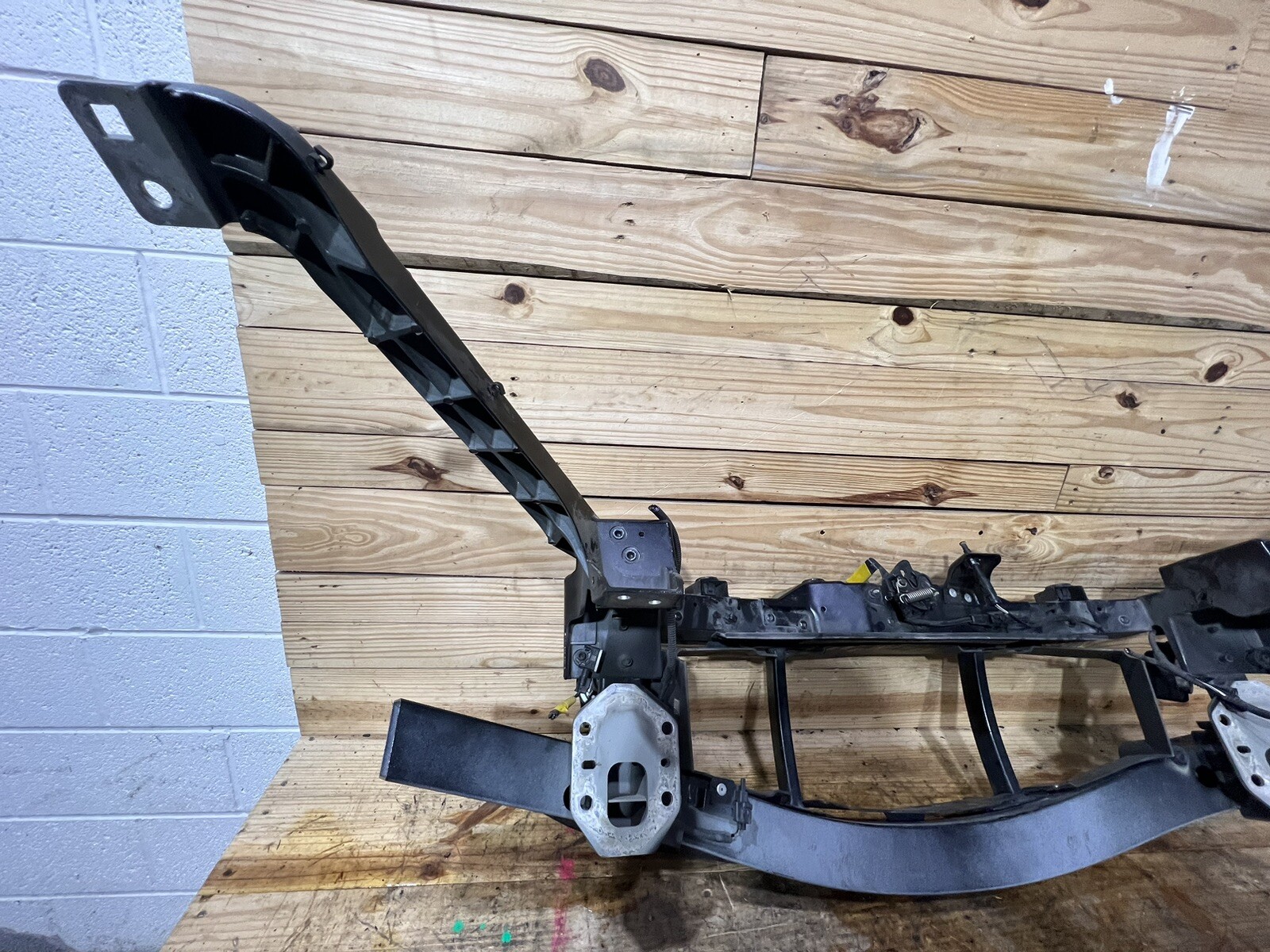 💥OEM 2014-2021 Maserati Quattroporte Radiator Support Rebar Cooling Assembly