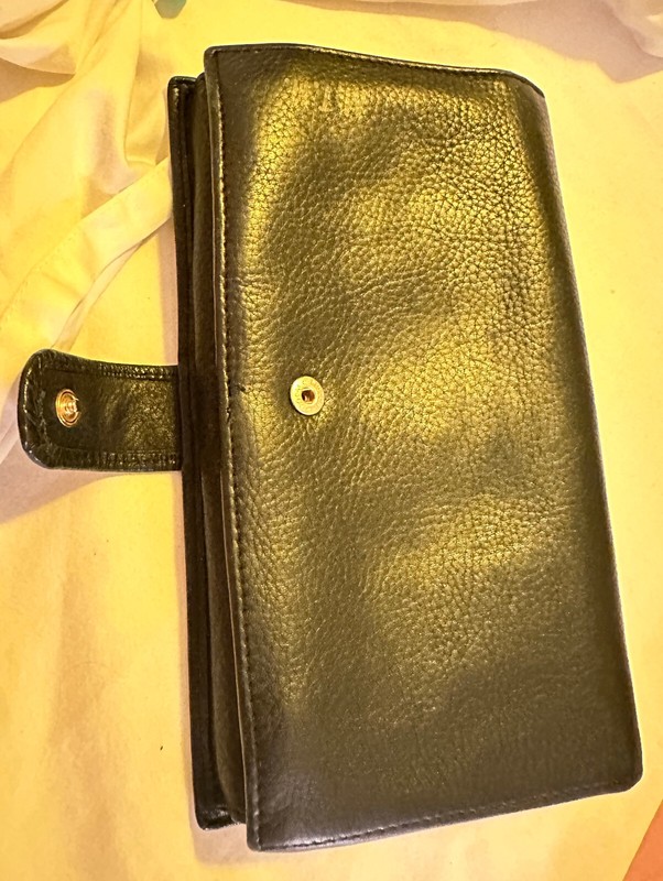 VTG Soft Leather fine calfskin Blackn wallet bilfold  7 1/4  x 4"  made in India