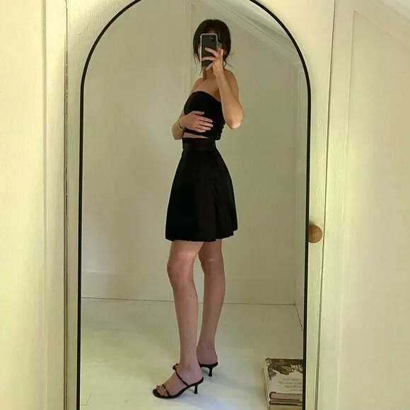 Picture 4 of 8