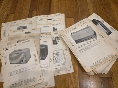 #ad LOT OF AROUND 120 SAMS PHOTOFACT Radio Vintage SERVICE MANUALS Random $29.99