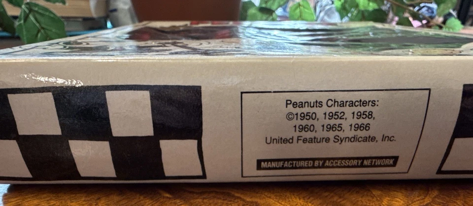 Vintage Peanuts/Snoopy Winter Headband & Gloves New In Original Packaging - Image 3 of 3