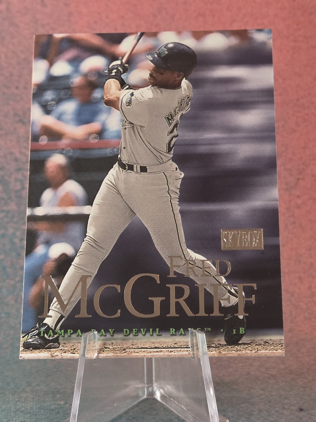 2000 SkyBox #39 Fred McGriff