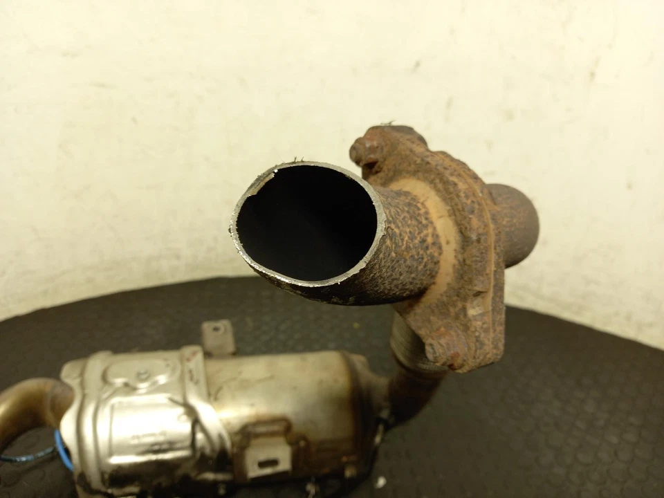 FORD FOCUS C MAX DPF 2010-2015 1.6L T1DA Diesel Particulate Filter   - Image 3 of 4