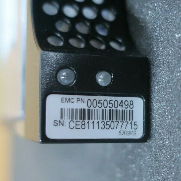 EMC 200GB Flash SAS 2.5" Solid State Drive SSD 005050498 V3-VS6F-20 - 3.5" Caddy - Image 2 of 4