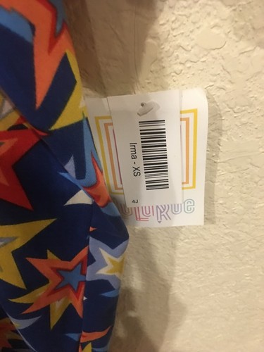 NEW LULAROE 4th of July Patriotic Americana Irma shirt Size XS - Picture 2 of 2