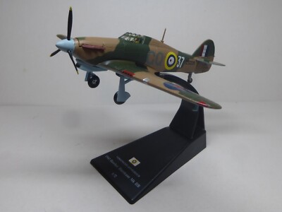 Flugzeug HAWKER Hurricane Mk. IIB UK 1940 Scale 1/72 Amercom