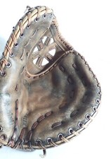 Pete Ward Spaulding 42-475 First Baseman Brown RHT Autographed Baseball Glove