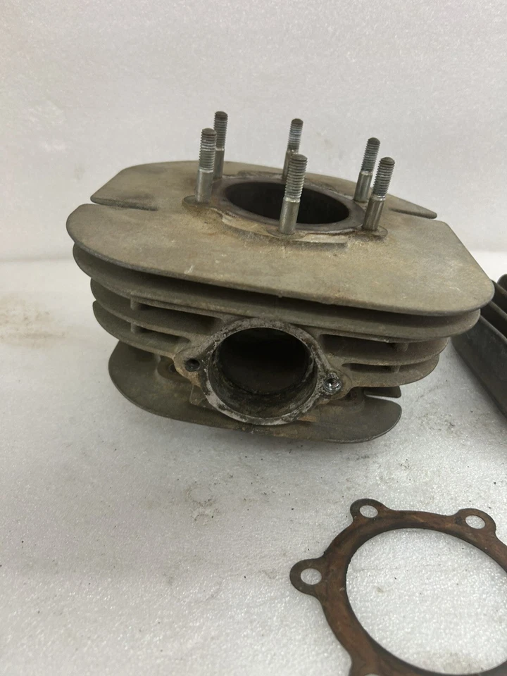 1975 1976 Kawasaki KT 250 Trials KT250 Cylinder And Head Standard Bore Oem AHRMA Foto 3 de 4