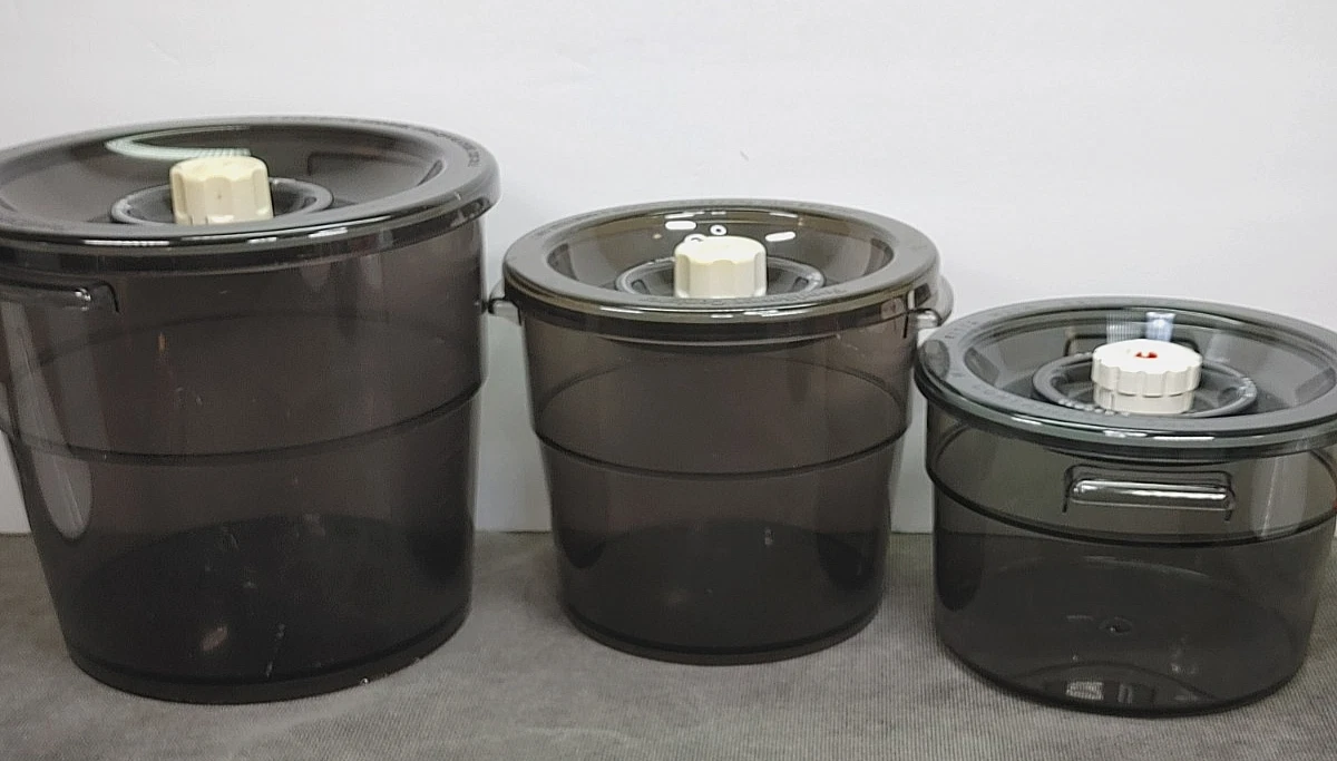 Lot of 3 TILIA Foodsaver Bulk Vacuum Canisters 4 Qt 2 Qt w/ Lids