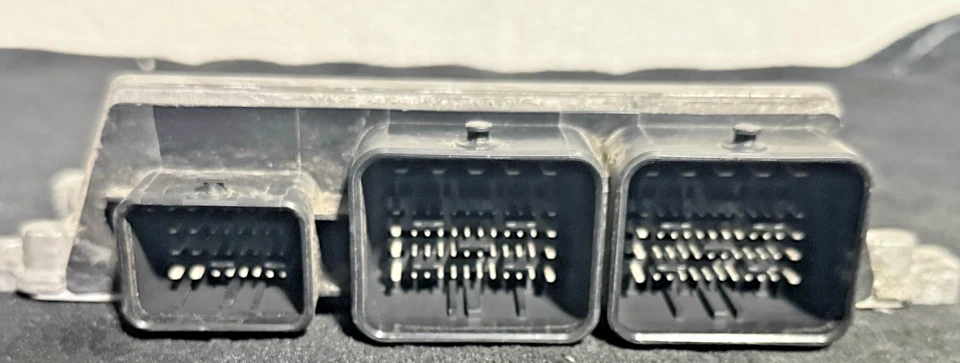 CALCULATEUR MOTEUR PEUGEOT 208 1.2i V29032215A 9805353080 V46.11 A DECODER - Photo 3/4