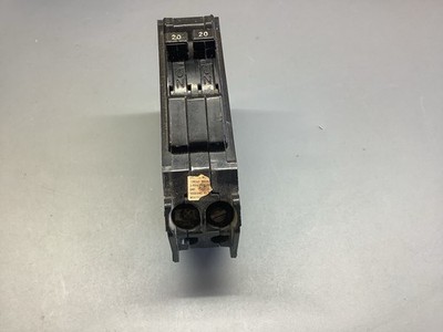 GE TR2020  Np 245741-f Tandem twin 20/20 Amp 120/240VAC Type TR CIRCUIT Breaker