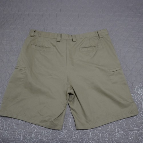 IZOD XFG Men's Golf Shorts Flat Front Khaki Lightweight Size 38 - Picture 8 of 11