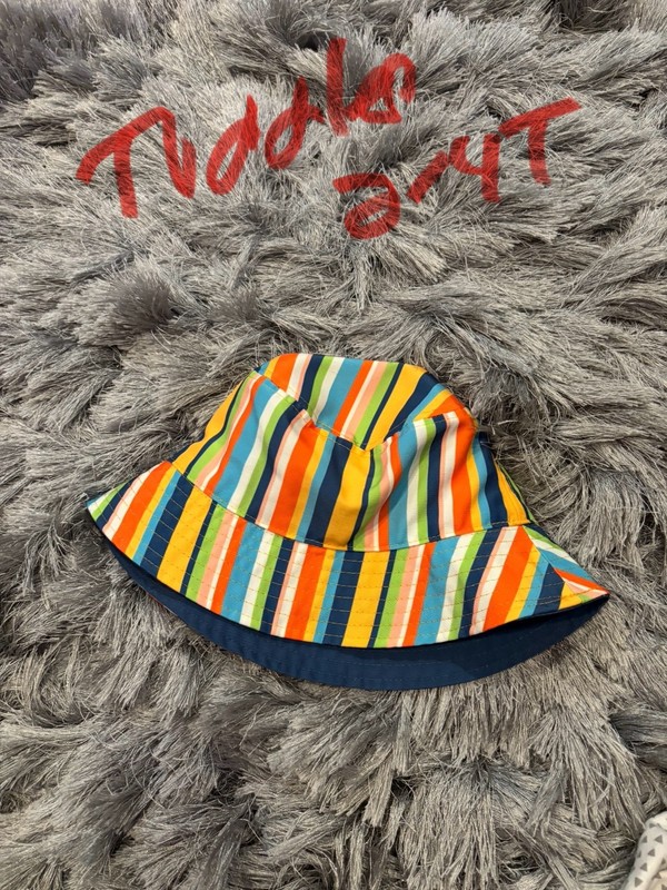 Boys Unbranded swim bucket hat size 2-4T multicolor