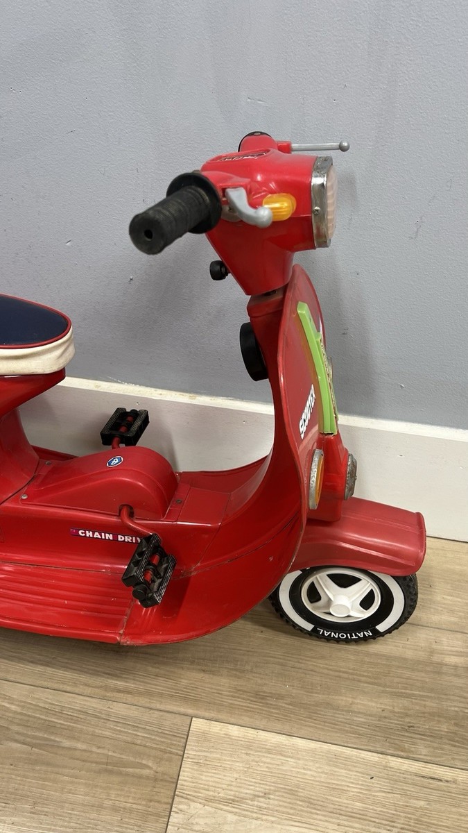 Vintage National Young Lion Pedal Scooter – Vespa Style – Chain