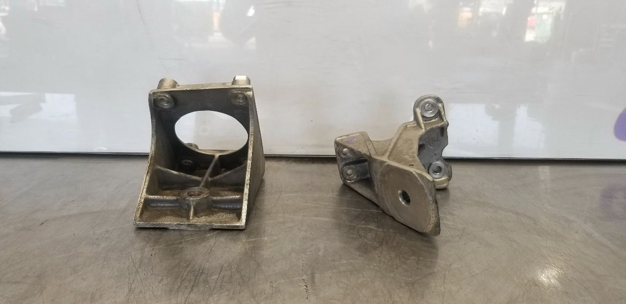 2004 LAMBORGHINI GALLARDO 5.0L ENGINE MOUNT SET PAIR 07L199308C 07L199307C