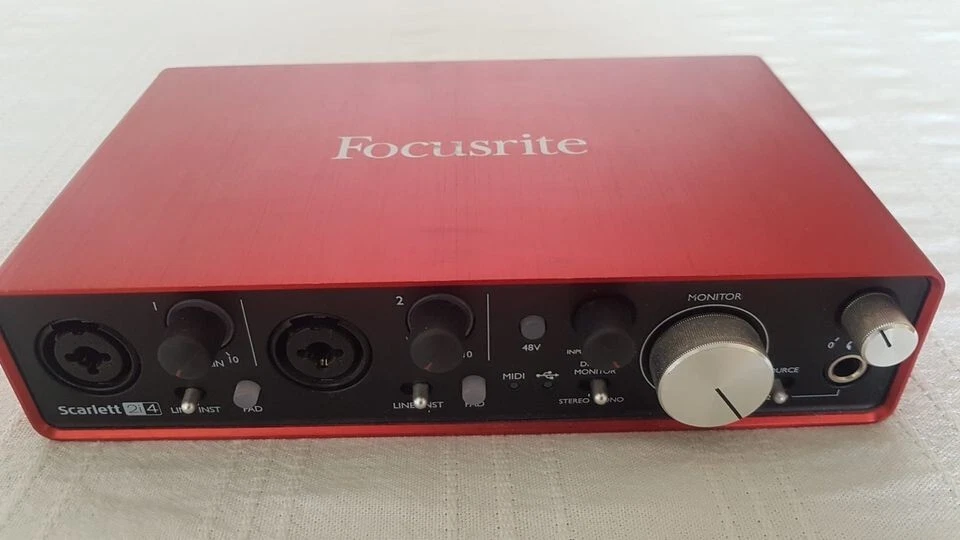 Focusrite Scarlett 2/4 - 2nd Generation USB Audio Interface