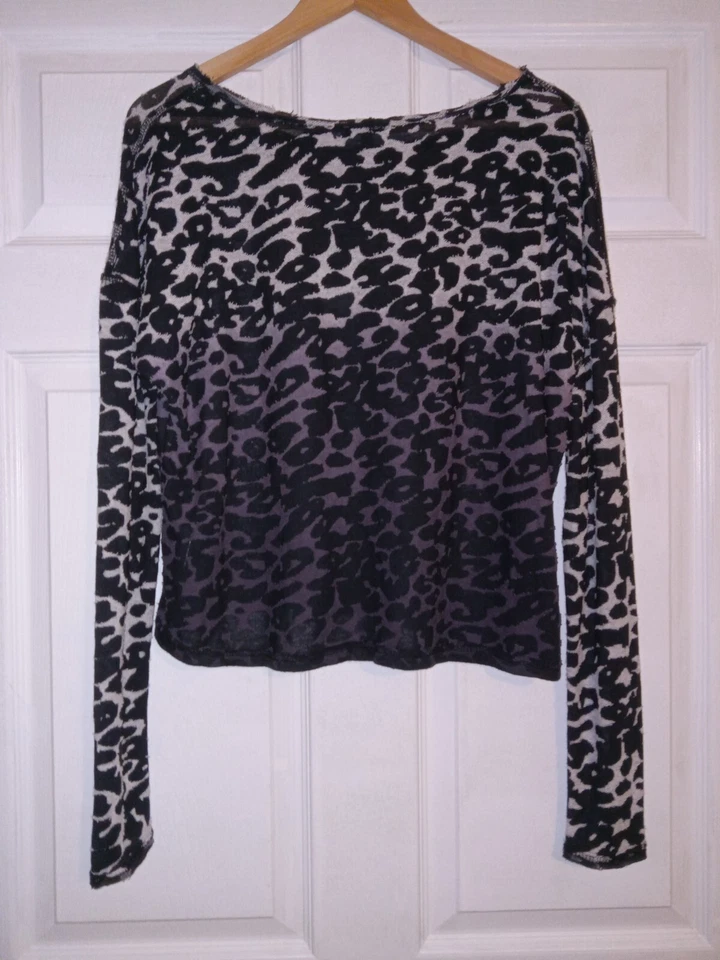 Женская футболка Miss Me с крупным анималистическим принтом с длинным рукавом прозрачная - Изображение 2 из 3