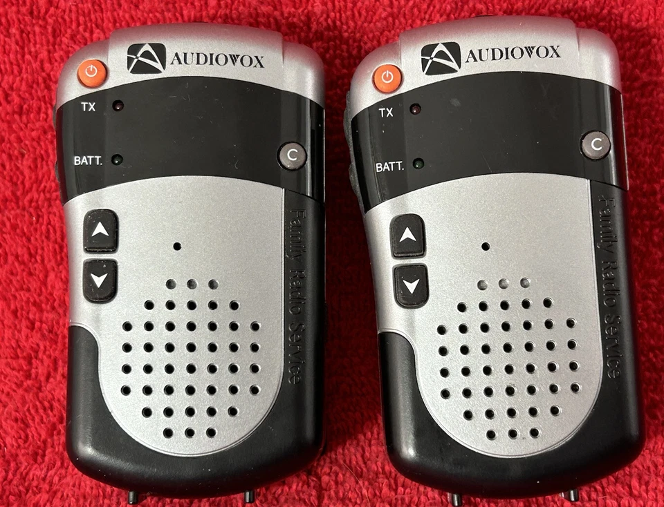 批量 2 件 Audiovox 家庭无线电服务手持收发器编号 FR200-2 测试 — 第 2/4 张图片