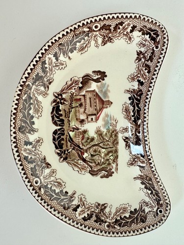 Johnson Brothers Ironstone Dishes (3) Unusual Shape & Pattern - Picture 4 of 9