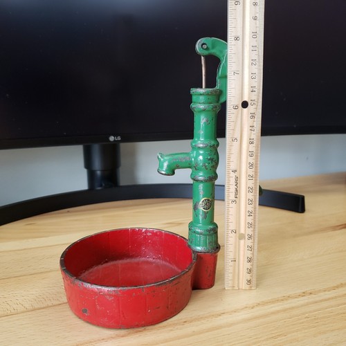 Antique Arcade Cast Iron Well Water Hand Pump - Picture 3 of 10
