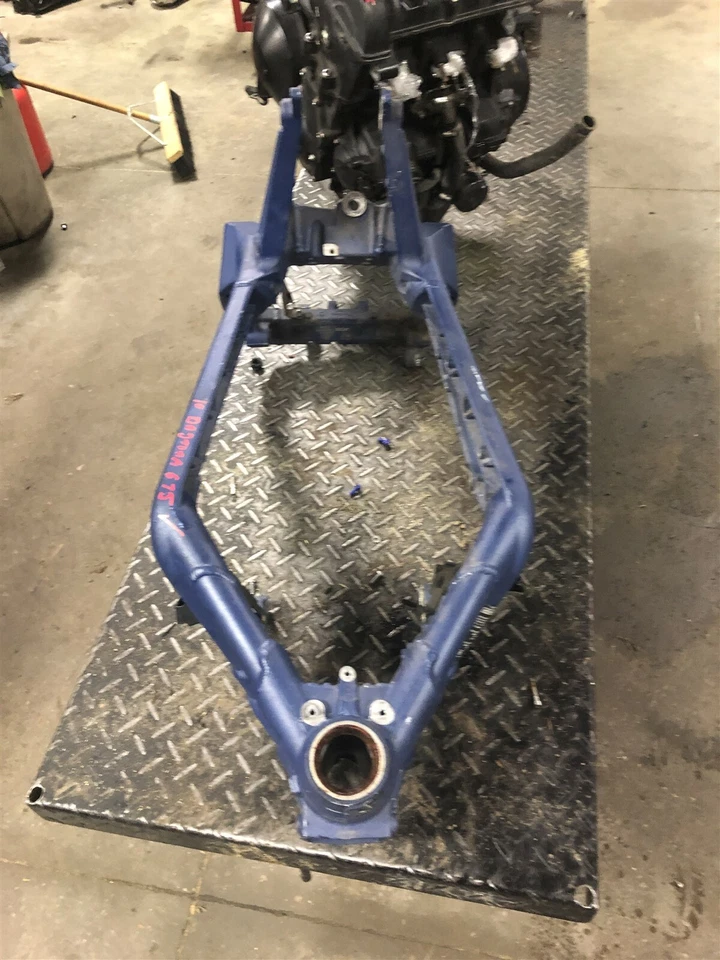 Chasis de cuadro 10 Triumph Daytona 675  Foto 2 de 4