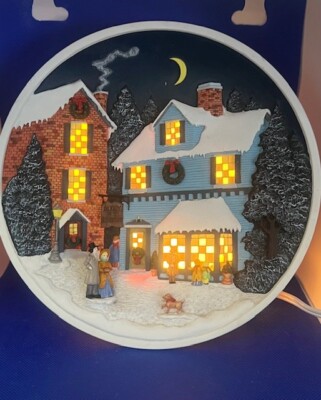 Rhodes Studio Holly Street Bakery Bradex 3 Dimension Lighted Christmas Plate 8''
